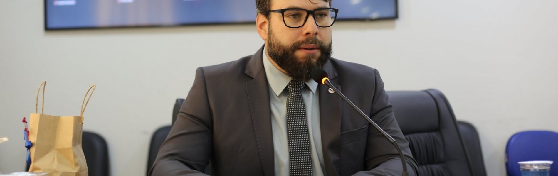 [OAB Bahia aprova desagravo em favor de advogada conduzida irregularmente durante ação policial]