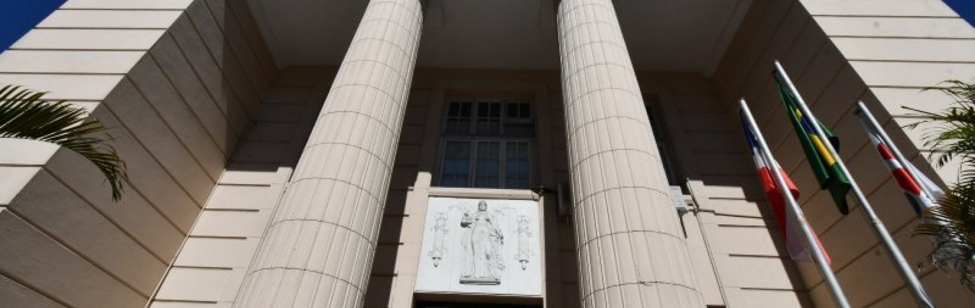 [OAB Bahia obtém liminar que suspende multa processual de R$ 50 mil a advogados em Feira de Santana]