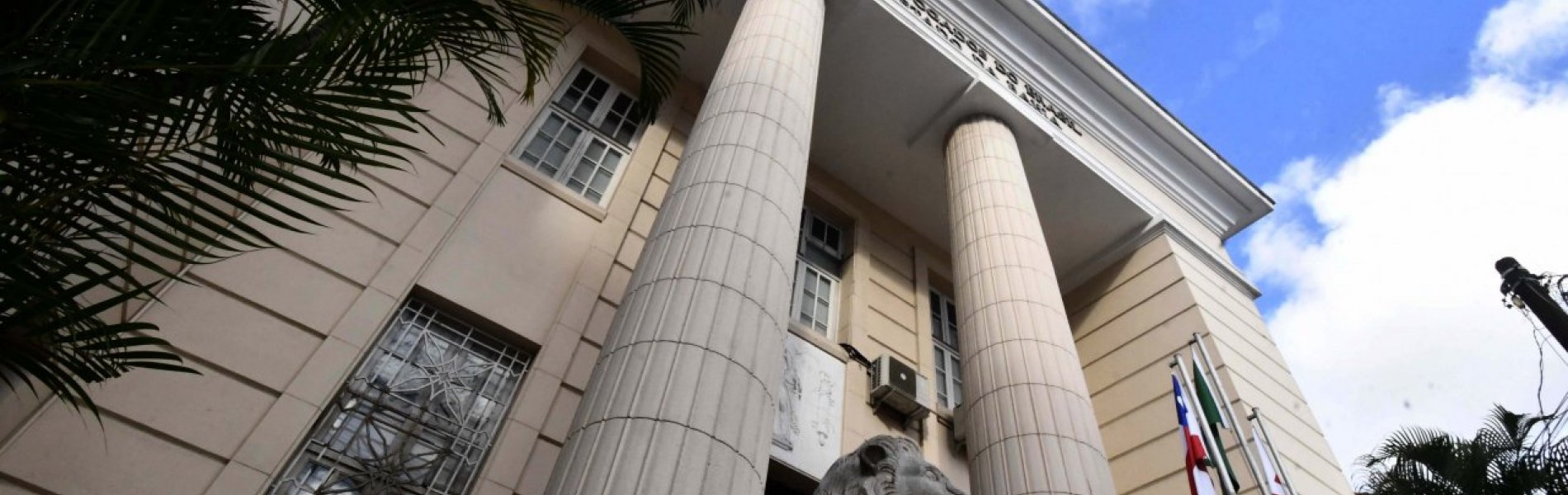 [OAB-BA atua no TJBA para garantir a expedição de certidão de indisponibilidade do Projudi e resguardar a advocacia]