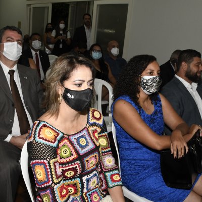 [Daniela Borges se emociona em posse da diretoria da OAB de Itapetinga]