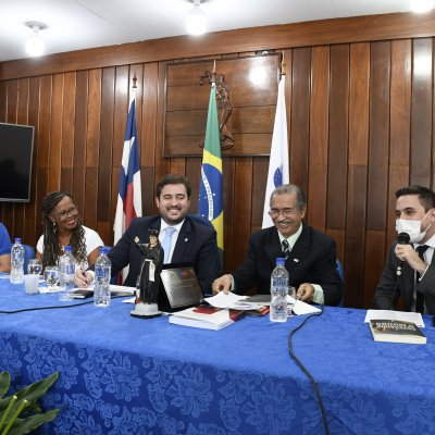 [Diretoria da OAB de Coaraci é empossada para triênio 2022-2024]