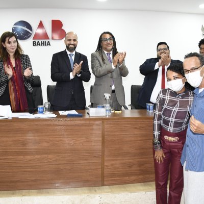 [06-06-2022 - OAB-BA entrega mais de 80 carteiras a jovens advogados e advogadas]