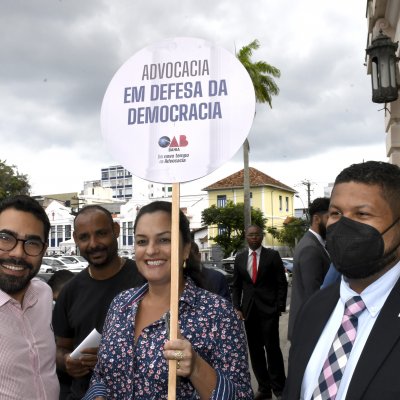 [Ato pela Valorização da Advocacia reuniu advogadas e advogados de toda a Bahia no Fórum Ruy Barbosa]