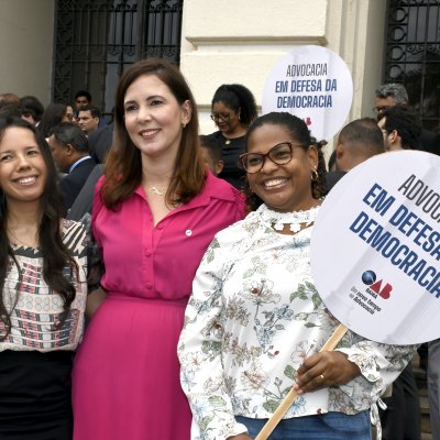 [Ato pela Valorização da Advocacia reuniu advogadas e advogados de toda a Bahia no Fórum Ruy Barbosa]