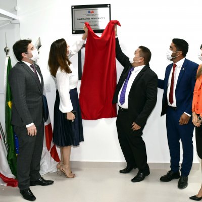 [OAB de Cruz das Almas inaugura Galeria de Ex-Presidentes na Subseção]