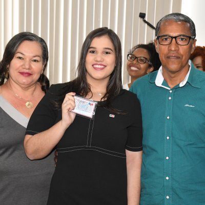 [ Em auditório lotado, 59 bacharéis recebem carteira da OAB]