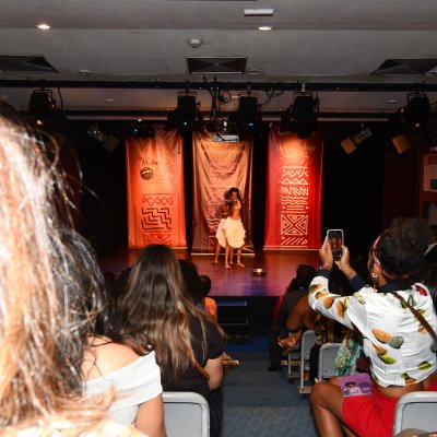 ['Ancestralidade e resistência' no Dia da Mulher  ]