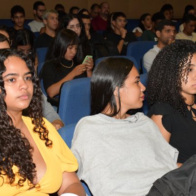 [OAB vai à Faculdade ]