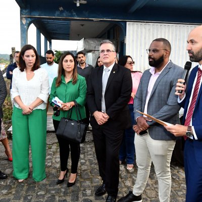 [OAB-BA desagravou advogado Pablo Paixão em frente ao Comando da PM em Gandu]