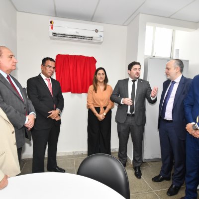 [OAB da Bahia inaugura sala da advocacia no Fórum de Gandu]