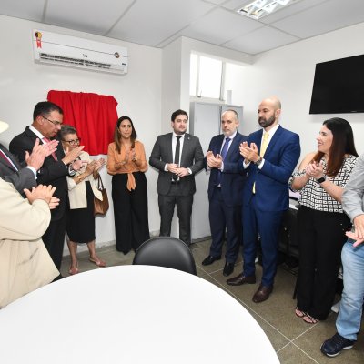 [OAB da Bahia inaugura sala da advocacia no Fórum de Gandu]