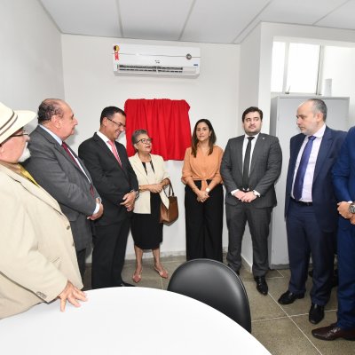 [OAB da Bahia inaugura sala da advocacia no Fórum de Gandu]