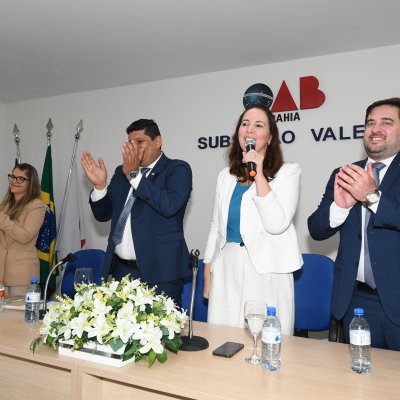 [Solenidade de Entrega de Carteira da OAB-BA na Subseção de Valença]