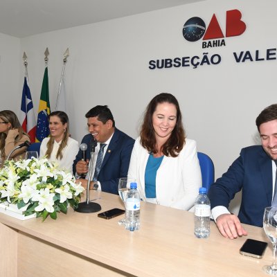 [Solenidade de Entrega de Carteira da OAB-BA na Subseção de Valença]
