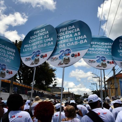 [Mais de 700 advogados esbanjam fé e energia na Lavagem do Bonfim]