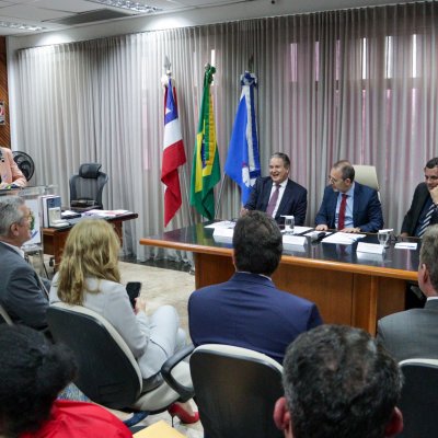 [Acordo de cooperação técnica TRE/Justiça Federal e entrega da Comenda Ministro Coqueijo Costa ao juiz federal Durval Carneiro Neto]