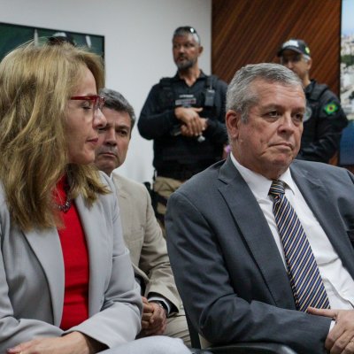 [Acordo de cooperação técnica TRE/Justiça Federal e entrega da Comenda Ministro Coqueijo Costa ao juiz federal Durval Carneiro Neto]