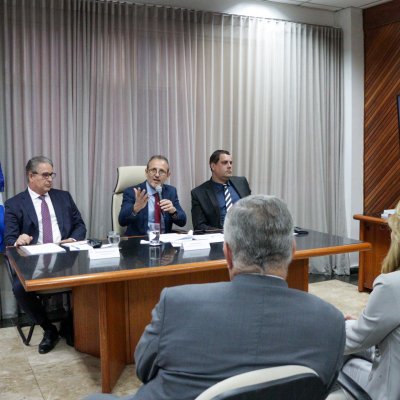 [Acordo de cooperação técnica TRE/Justiça Federal e entrega da Comenda Ministro Coqueijo Costa ao juiz federal Durval Carneiro Neto]