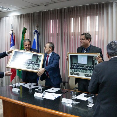 [Acordo de cooperação técnica TRE/Justiça Federal e entrega da Comenda Ministro Coqueijo Costa ao juiz federal Durval Carneiro Neto]