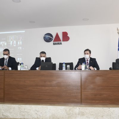 [OAB-BA concede título de Advogado a Cosme de Farias]