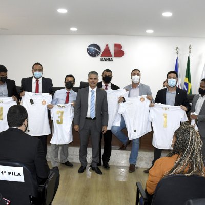 [OAB-BA realiza última entrega de carteiras da gestão]