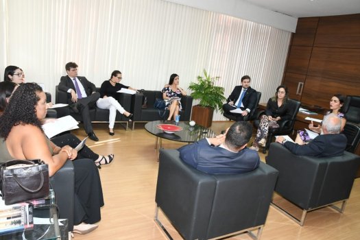 OAB-BA aprova desagravo em favor de advogada chamada de [OAB-BA aprova desagravo em favor de advogada chamada de