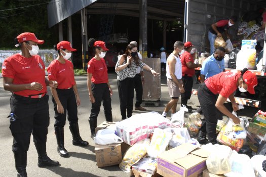 [Em nova doação, OAB-BA entrega sete toneladas de donativos para vítimas de enchentes no extremo sul]