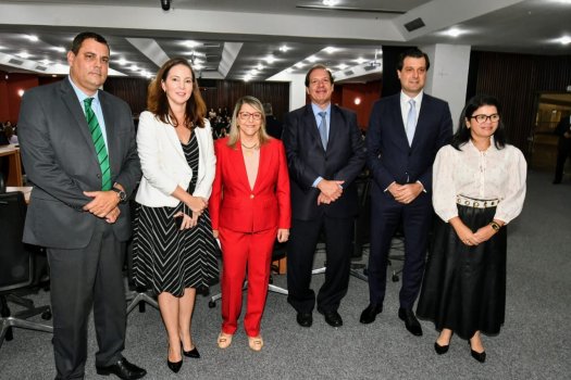 [Presidenta da OAB-BA participa de cerimônia de abertura de correição no TJ-BA]