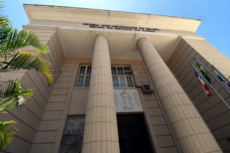 [OAB-BA acompanha caso de advogado impedido de entrar no Detran de Simões Filho]