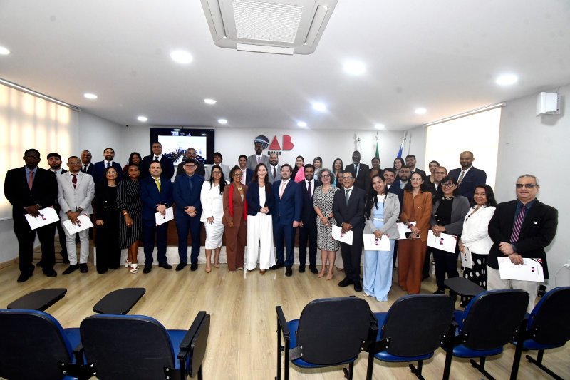 [OAB-BA empossa novos defensores dativos do Tribunal de Ética e Disciplina]