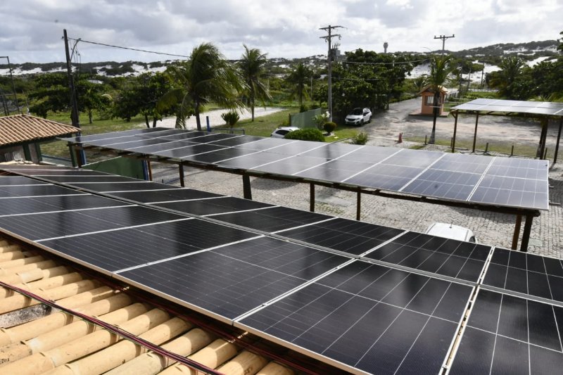 [OAB Bahia aposta em energia solar e subseções já registram economia significativa]