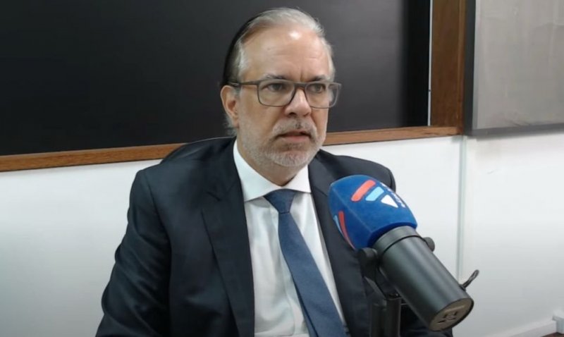 [Direito ao Ponto: presidente da Comissão de Direiro Municipal da OAB-BA, Evânio Antunes, comenta decisão do STF que garante contratação direta de advogados pela administração pública]