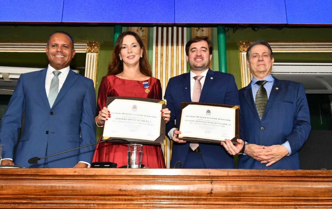 [Câmara Municipal homenageia diretoria da OAB-BA com Medalha Thomé de Souza e Título de Cidadão Soteropolitano]